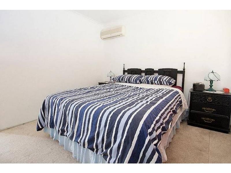 6 Rathkeale Street, Crestmead QLD 4132