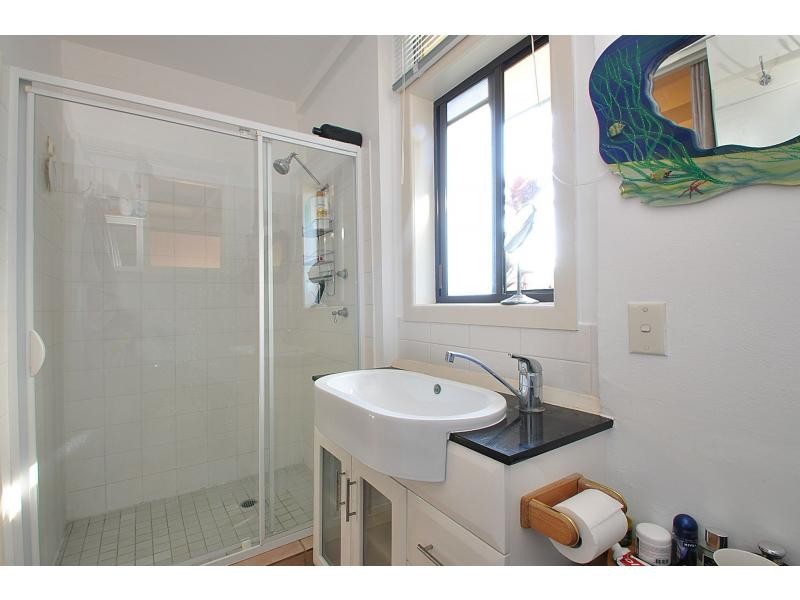 16 Eagle Avenue, Burleigh Waters QLD 4220