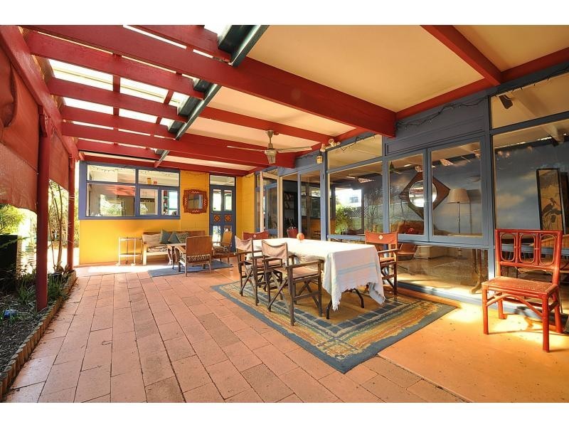 16 Eagle Avenue, Burleigh Waters QLD 4220