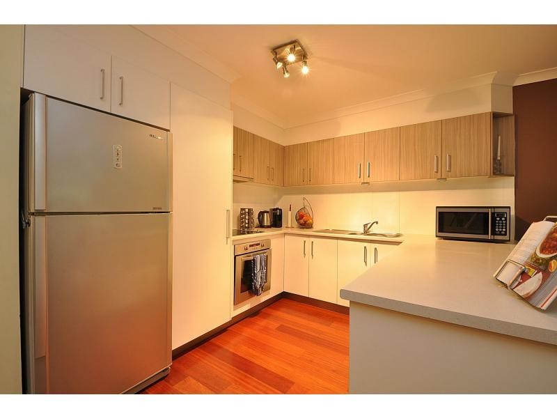 1/1 Kingia Court, Burleigh Heads QLD 4220