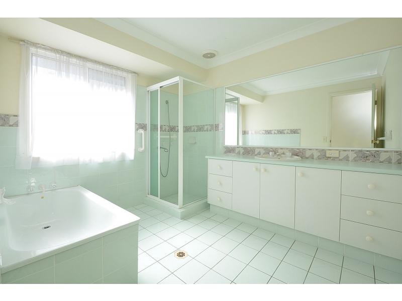 Burleigh Waters QLD 4220