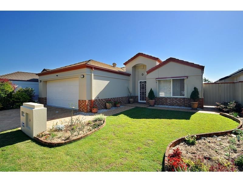 14 Stingray Crescent, Burleigh Waters QLD 4220