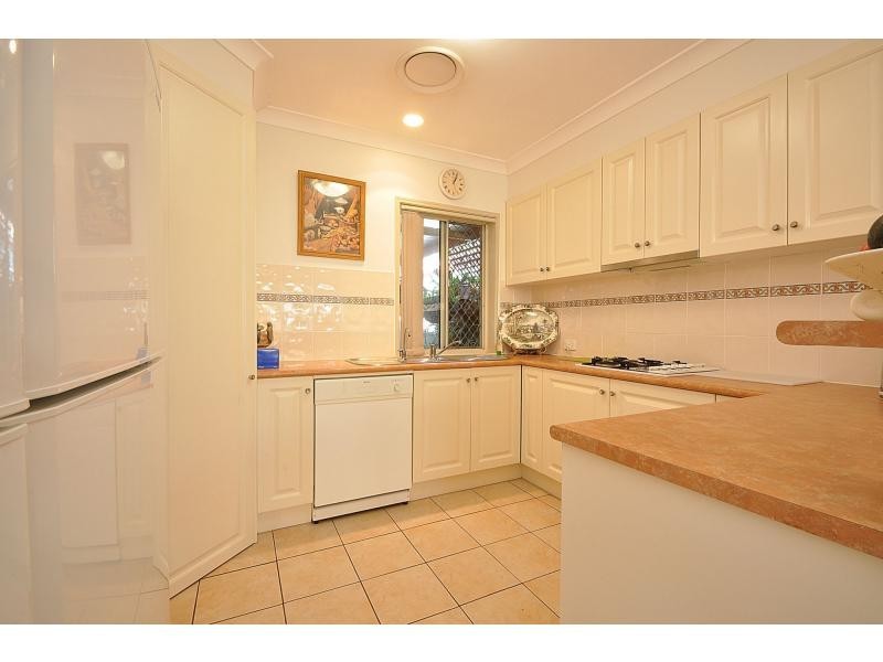 14 Stingray Crescent, Burleigh Waters QLD 4220