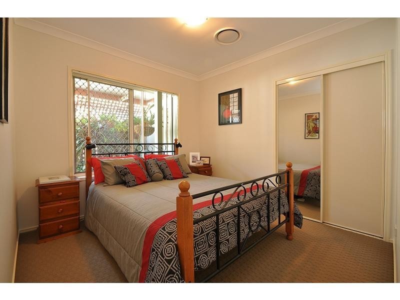 14 Stingray Crescent, Burleigh Waters QLD 4220
