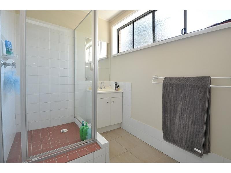 1 Lesley Avenue, Miami QLD 4220