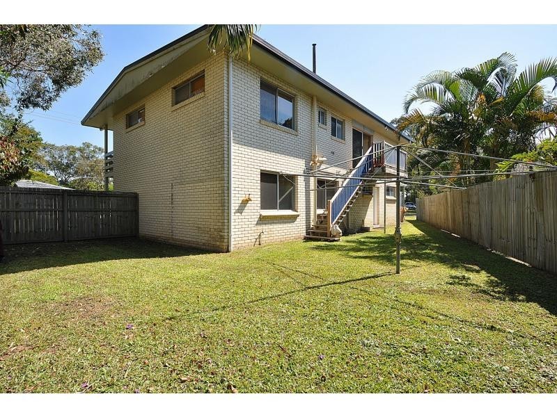 1 Lesley Avenue, Miami QLD 4220