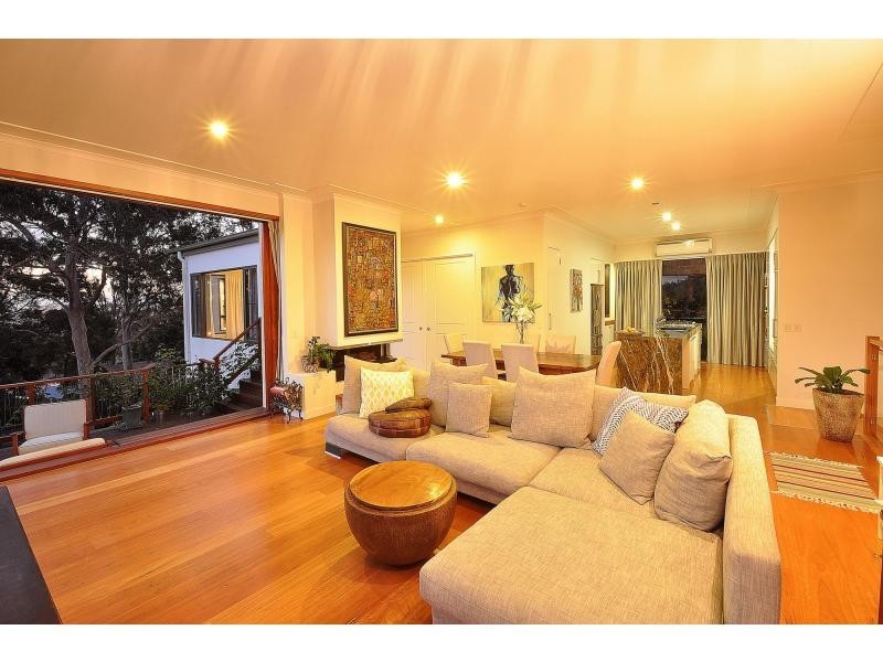 14 Wairoo Street, Burleigh Heads QLD 4220