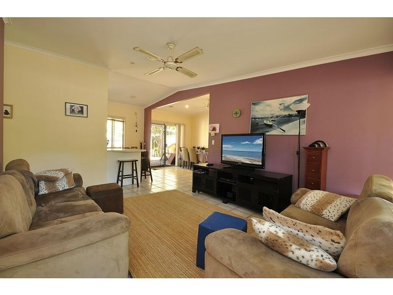 35 Nobby Parade, Miami QLD 4220