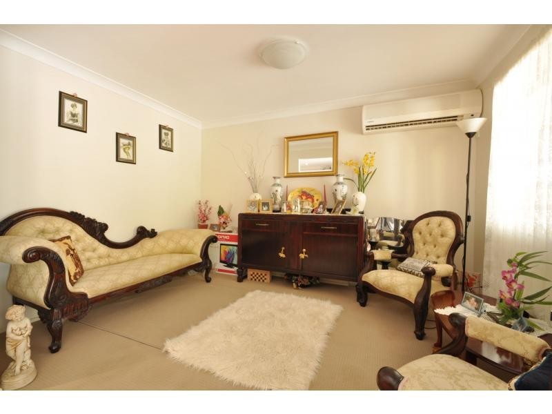 147 Markeri Street, Mermaid Waters QLD 4218