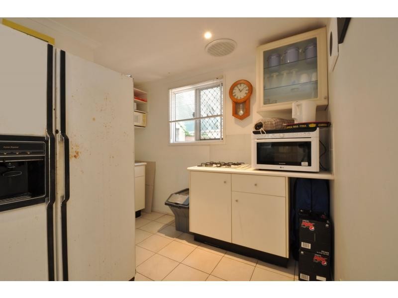 147 Markeri Street, Mermaid Waters QLD 4218