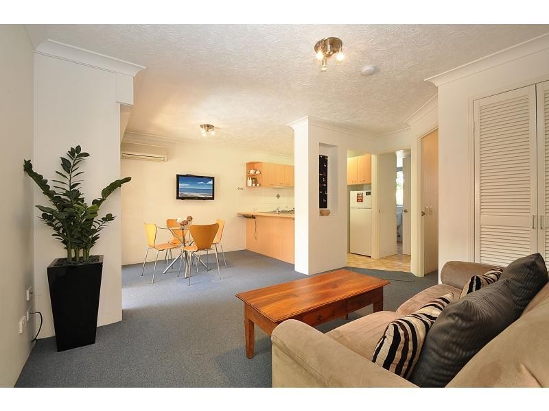 5/21 Peerless Avenue, Mermaid Beach QLD 4218