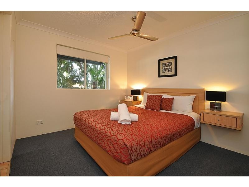 5/21 Peerless Avenue, Mermaid Beach QLD 4218