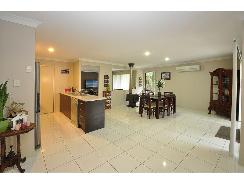 20 Diamantina Circuit, Pacific Pines QLD 4211