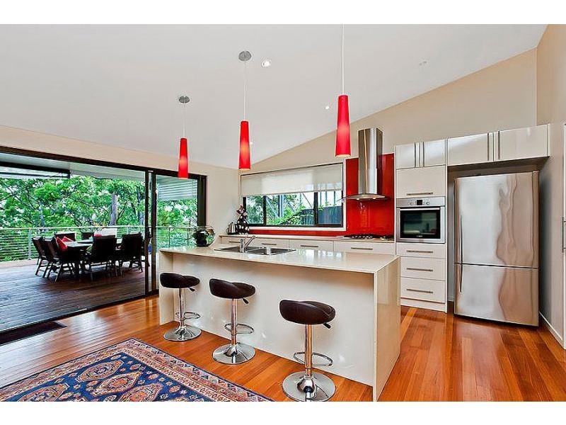 32 Wairoo Street, Burleigh Heads QLD 4220