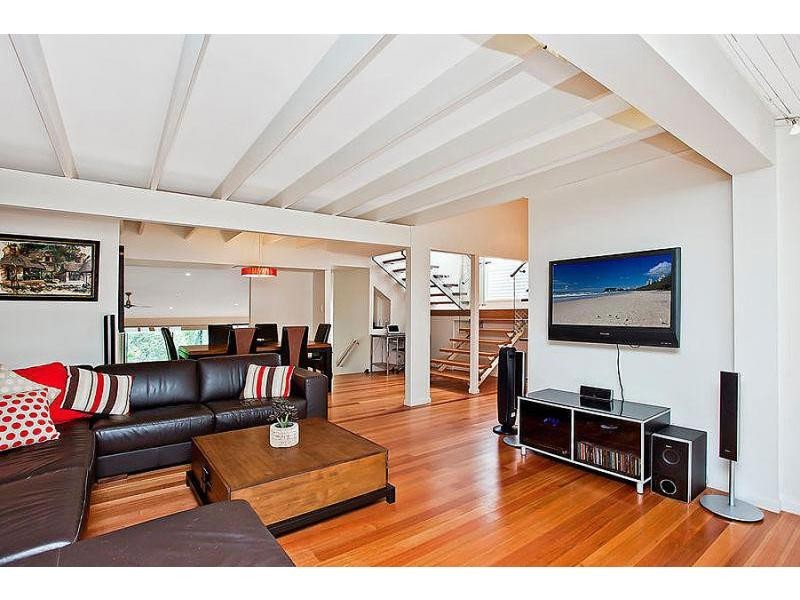 32 Wairoo Street, Burleigh Heads QLD 4220