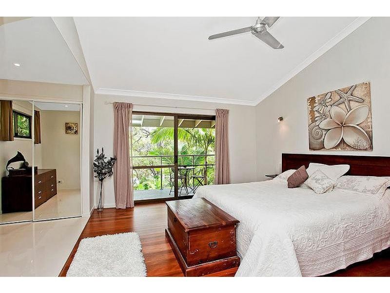 32 Wairoo Street, Burleigh Heads QLD 4220