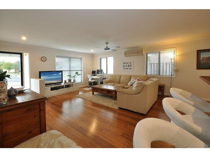 55 Seville Circuit, Burleigh Waters QLD 4220