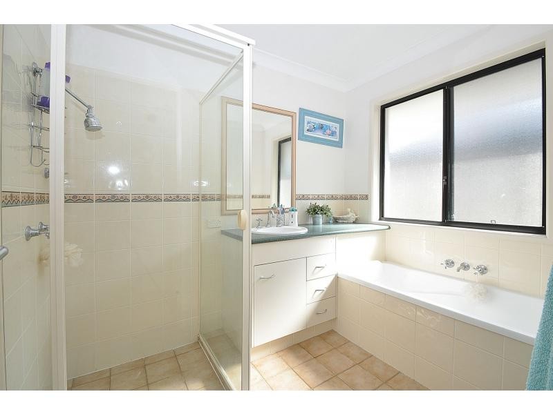 55 Seville Circuit, Burleigh Waters QLD 4220