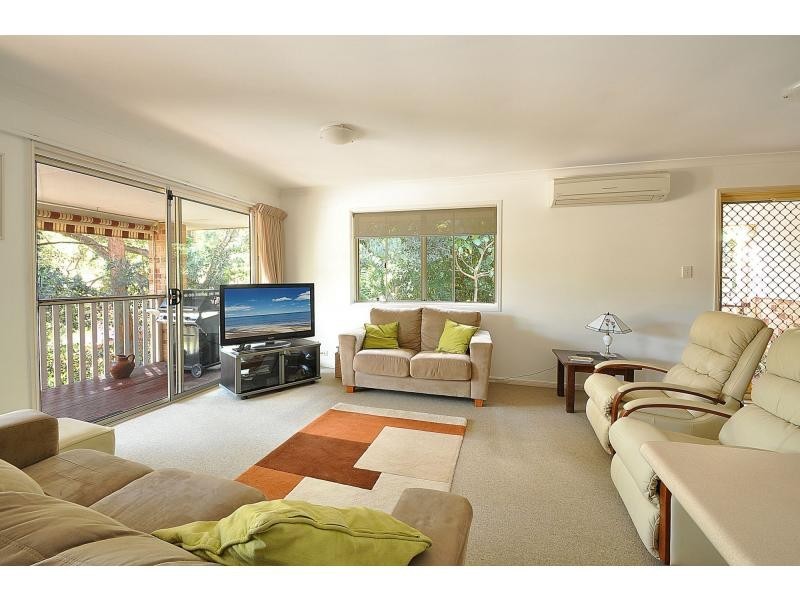 1/5 Kingia Court, Burleigh Heads QLD 4220