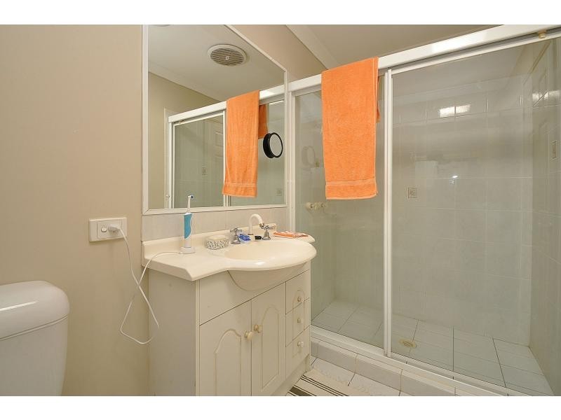 1/5 Kingia Court, Burleigh Heads QLD 4220