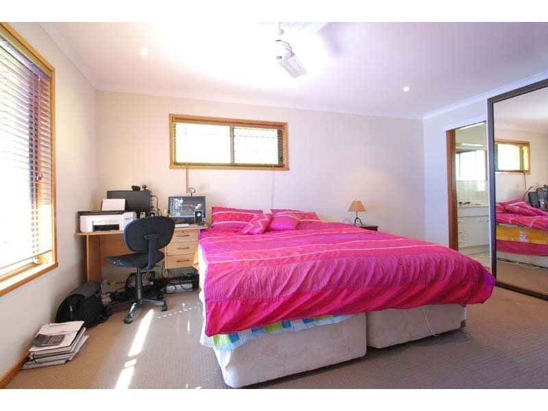 22 Timbertop Mead, Burleigh Heads QLD 4220