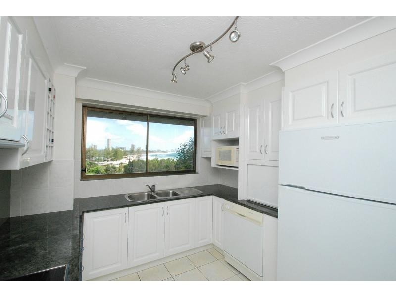 4/45 Hayle Street, Burleigh Heads QLD 4220