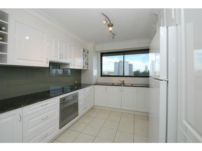 4/45 Hayle Street, Burleigh Heads QLD 4220