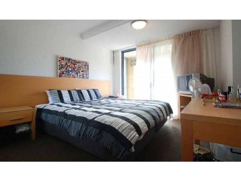 1029/1 Ocean Street, Burleigh Heads QLD 4220