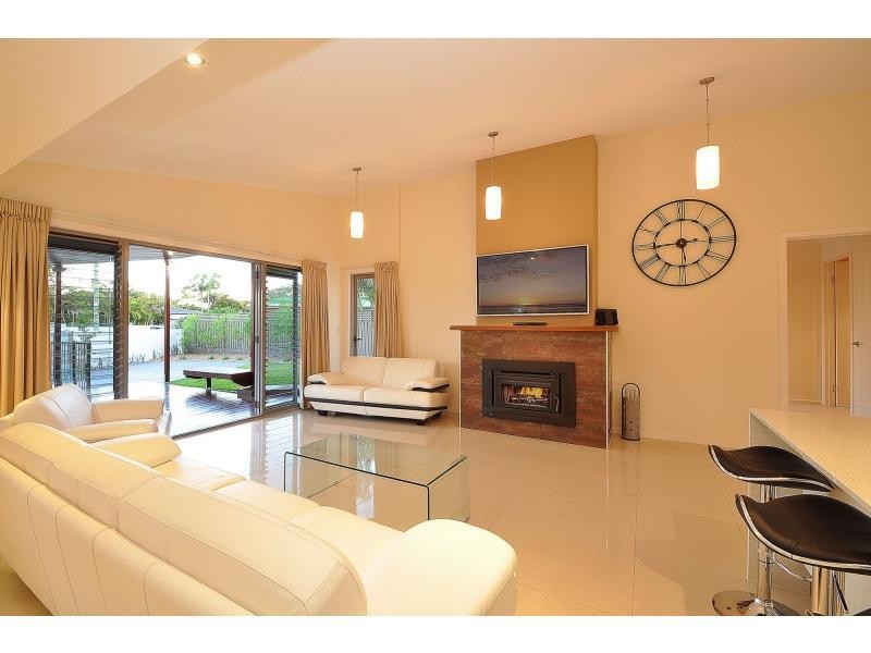 41 Bluejay Street, Burleigh Waters QLD 4220