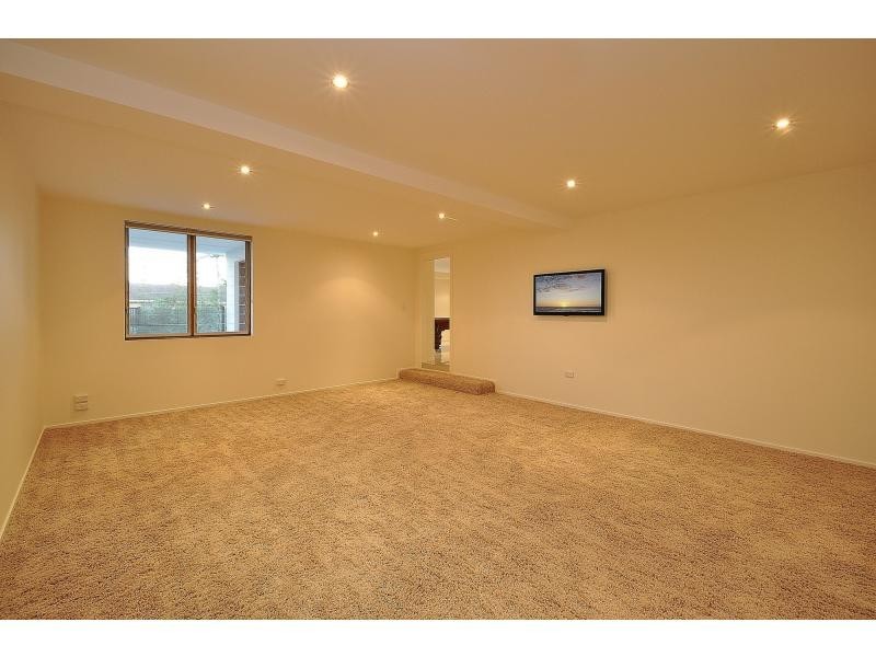 41 Bluejay Street, Burleigh Waters QLD 4220