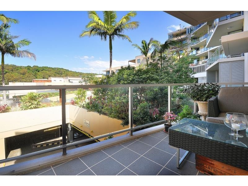 2037/1 Ocean Street, Burleigh Heads QLD 4220