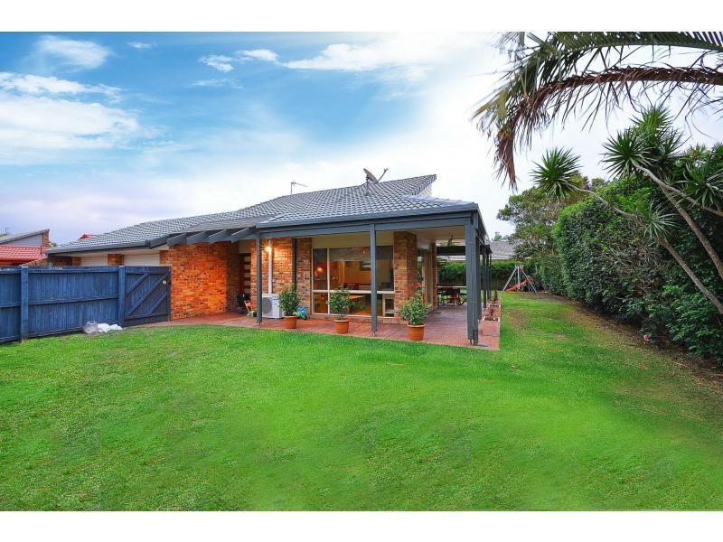 10 Oriole Court, Burleigh Waters QLD 4220