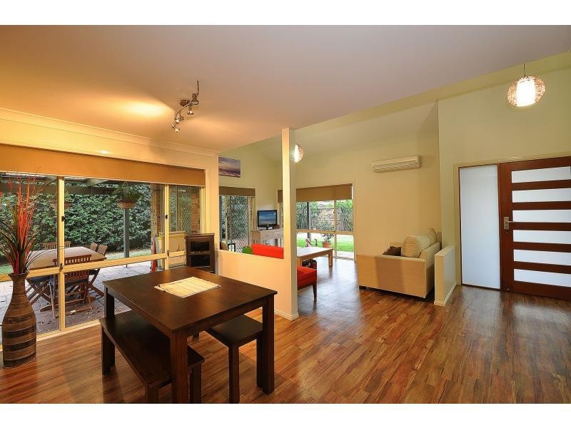 10 Oriole Court, Burleigh Waters QLD 4220