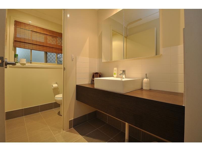 10 Oriole Court, Burleigh Waters QLD 4220