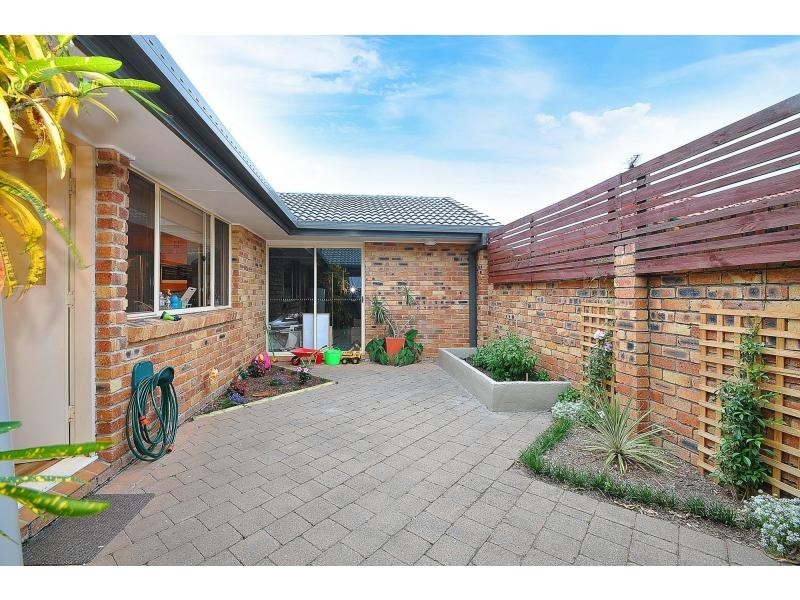 10 Oriole Court, Burleigh Waters QLD 4220