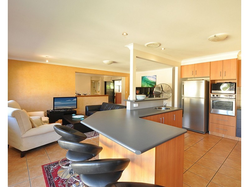 9 Bunyip Street, Burleigh Heads QLD 4220