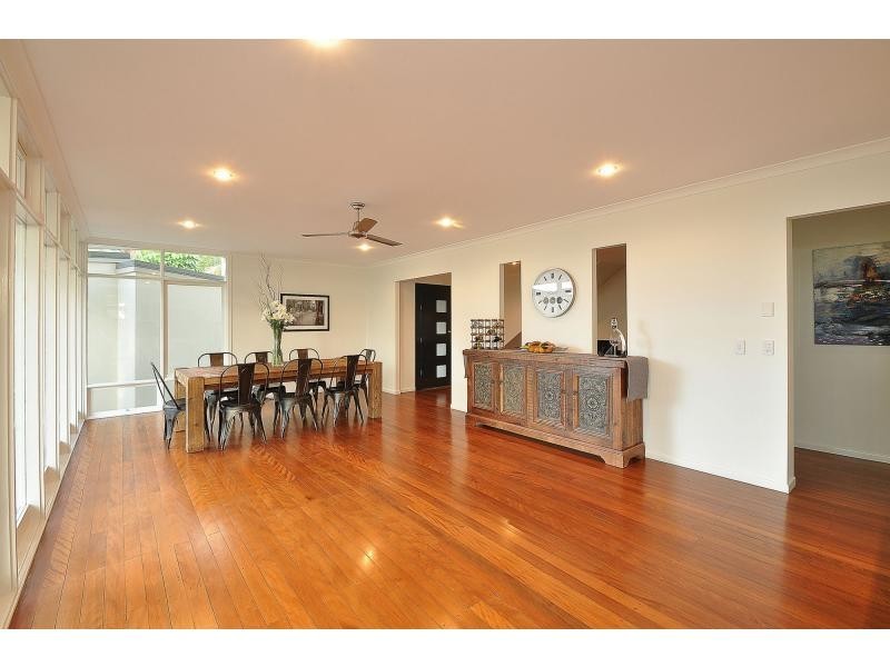 22 View Street, Burleigh Heads QLD 4220