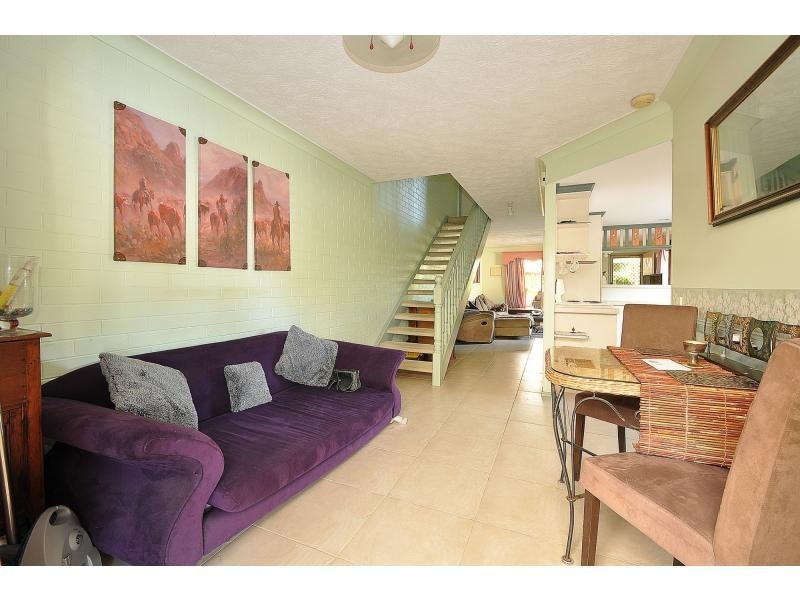 1/2 Snowgum Court, Burleigh Waters QLD 4220