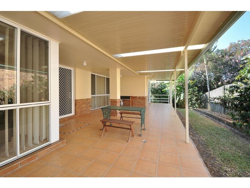 43 Rainbird Close, Burleigh Waters QLD 4220