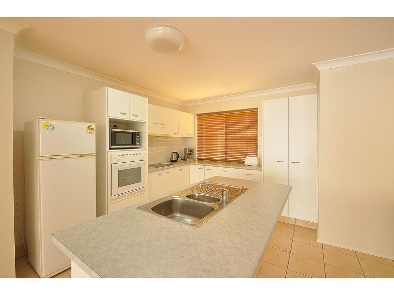 43 Rainbird Close, Burleigh Waters QLD 4220