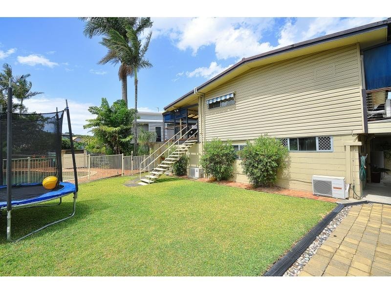 41 Bardon Avenue, Miami QLD 4220
