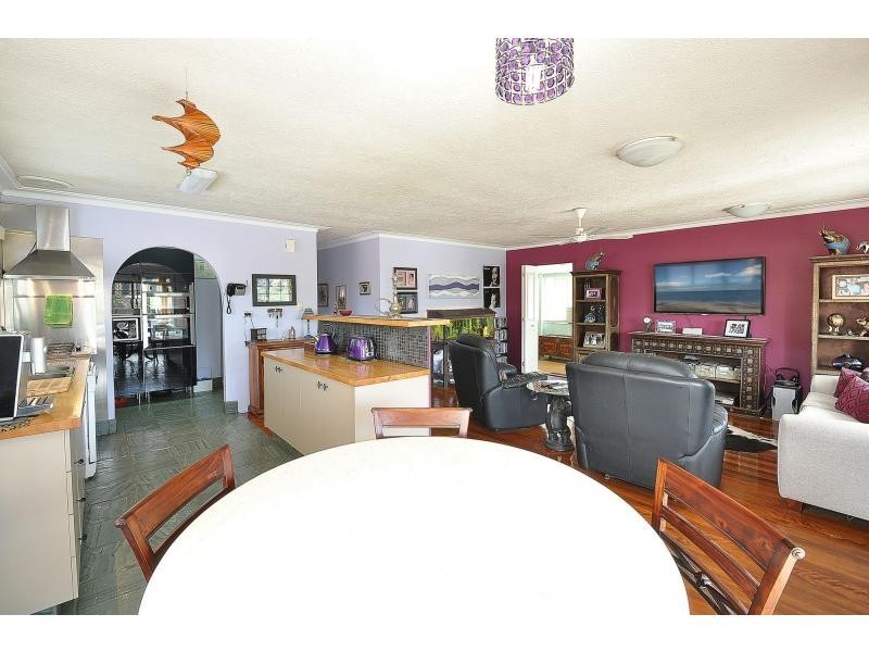 41 Bardon Avenue, Miami QLD 4220