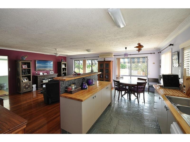 41 Bardon Avenue, Miami QLD 4220