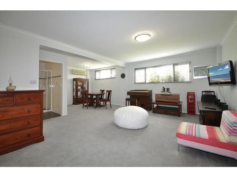 41 Bardon Avenue, Miami QLD 4220