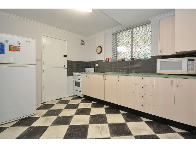 41 Bardon Avenue, Miami QLD 4220