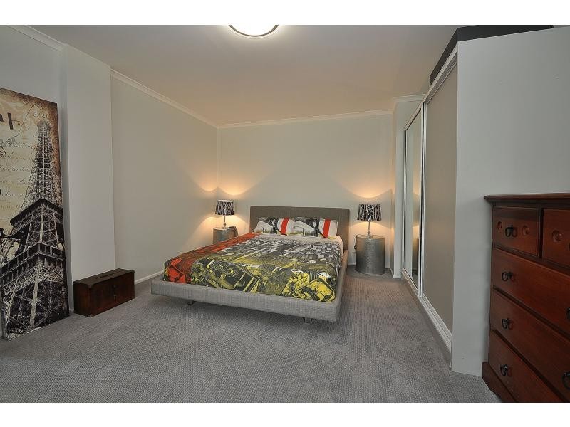 41 Bardon Avenue, Miami QLD 4220