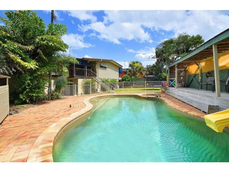 41 Bardon Avenue, Miami QLD 4220