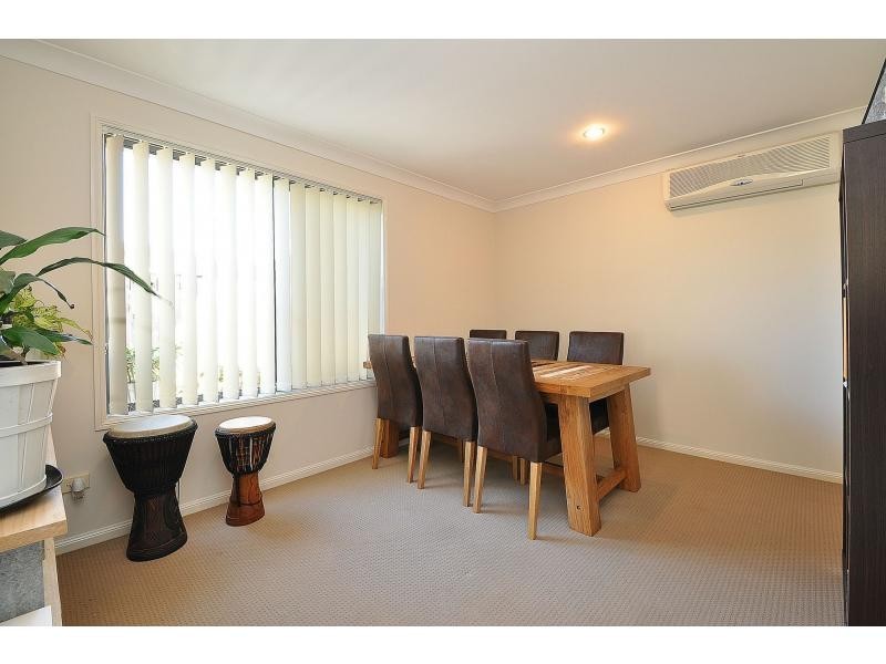 2/77 Nobby Parade, Miami QLD 4220