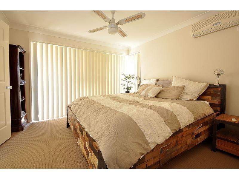 2/77 Nobby Parade, Miami QLD 4220