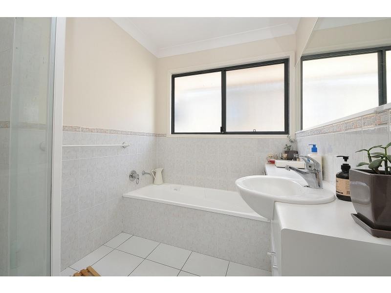 2/77 Nobby Parade, Miami QLD 4220